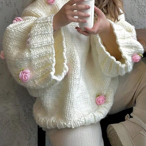 Casual Women's Loose Lovely Knit Long Sleeve Sweater detailed with roses design - Picture 6 of 10